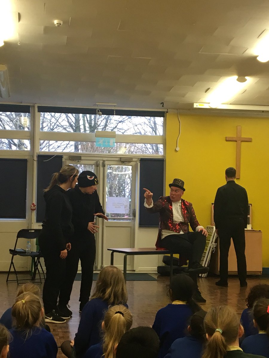 hurstknollstja's tweet image. We loved welcoming @GW_Theatre to school today with their performance of ‘Mr Shapeshifter’. Powerful &amp;amp; thought provoking #safeguarding #keepingsafe thanks to GMP Police and @CSHMCR  for Watching the show with Y5&amp;amp;6 #ItsNotOK