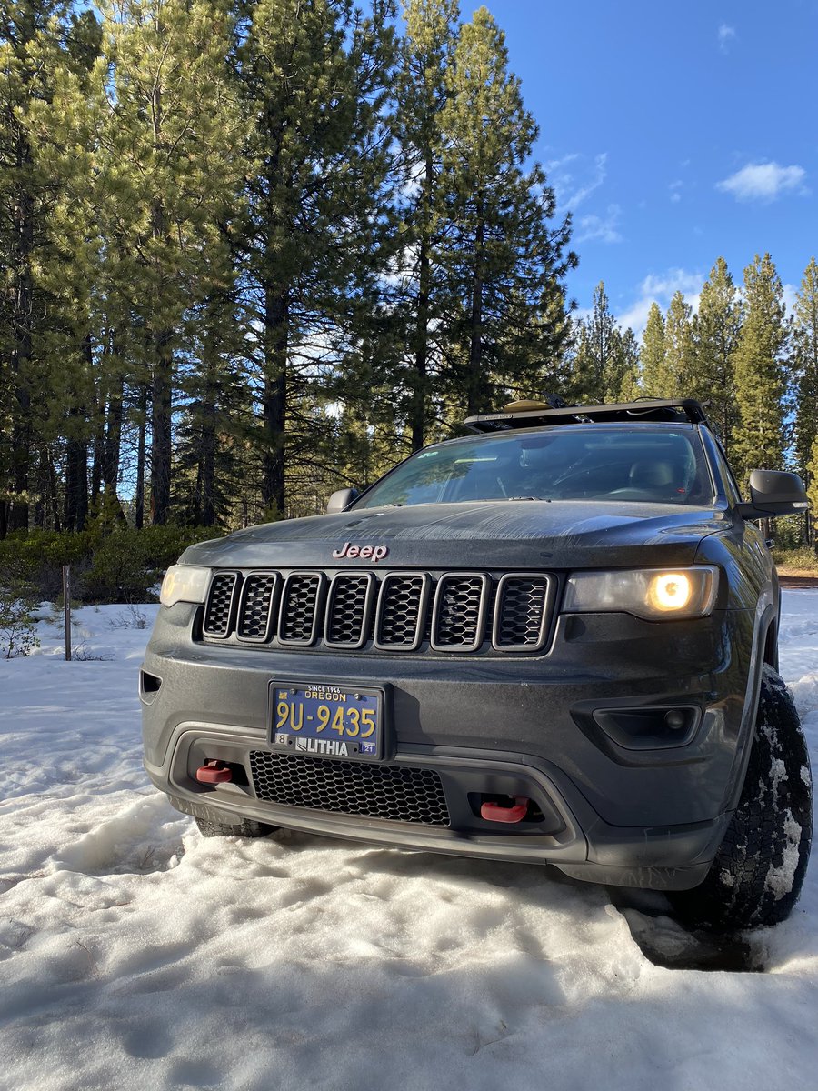 I can never keep my car clean. Maybe because I can never keep it on the paved roads.
.
.
.
.
.
.
#overland #offroad #jeep #travel #4x4Jeep #4x4 #outdoors #snow #trails #adventures #photography #outfitandexplore #overlandtravel #hiking #nature #explore #wheeling