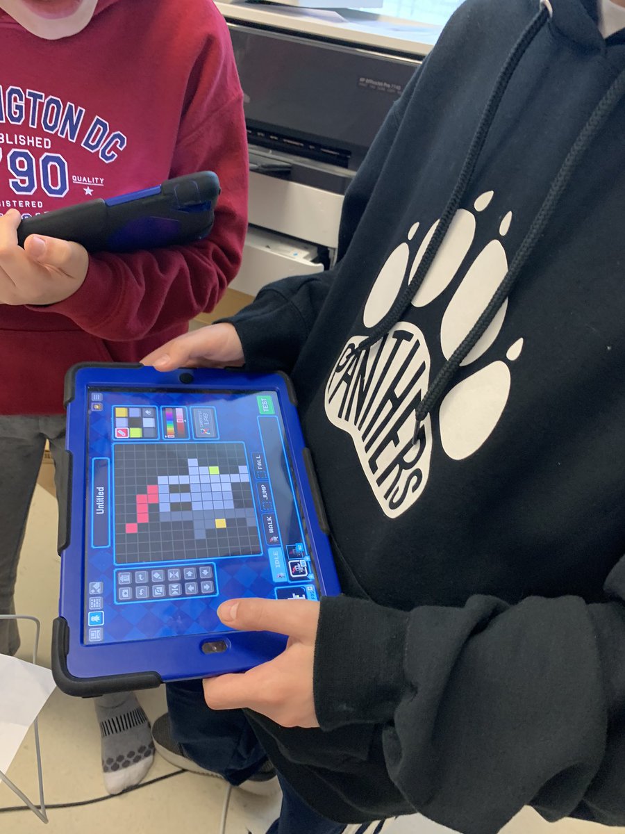 siencmatters's tweet photo. The new update adds some pretty awesome features to our games! @bloxels @BloxelsEDU @SMSIWCS @IWCSchools #PantherSharp https://t.co/tGYsn8HnPx