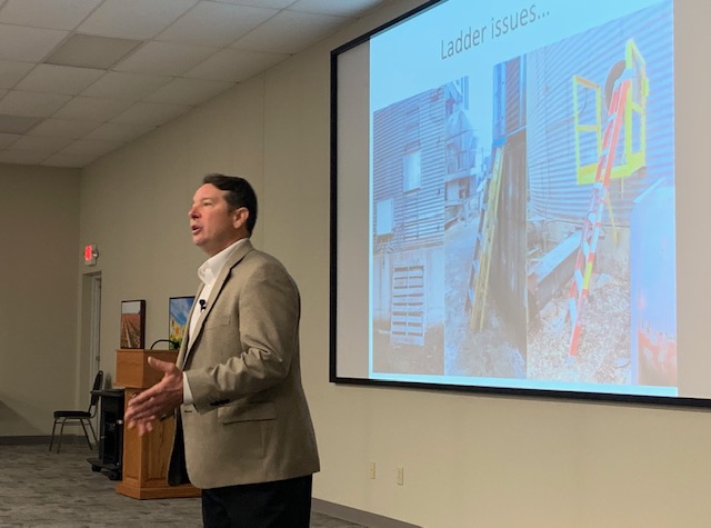 GrainJ_Safety's tweet photo. Brian Bothast, lead safety and occupational health specialist for OSHA, presents “OSHA Citations-An Inside Look”  at the Grain Operations &amp; Entrapment Prevention Symposium  in Bloomington, IL. #safety #grain #agribusiness https://t.co/KsWVfwzQZX