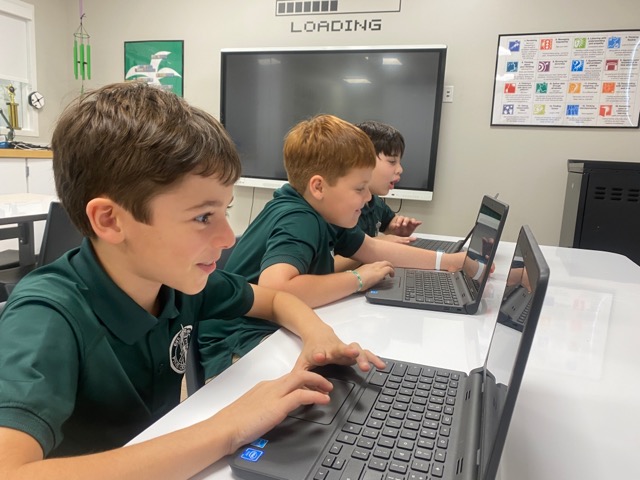 PineCrestAux's tweet photo. In #PCAfterSchool, students get creative with analyzing data. 💭 https://t.co/lVq70Rmobl