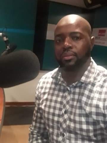 MiwellnessS's tweet photo. Topic for today: Relationships and money. Coping with an unemployed partner. Tune in at 7:10pm, Highway Radio 101.5FM. Do not miss it. https://t.co/l1AgxjvUF9
