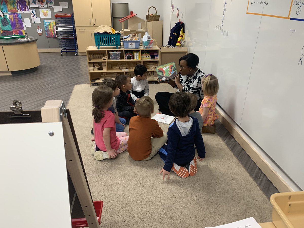 ekeyser3's tweet photo. Next up...@PrincipalJansen @DrJBrasington @spawlus from @WassWolves @OneWattles @Hill_Huskies guest reading for #tsdpreschool. The kids get SO excited for these visits, thank you @troyschools Principals! https://t.co/1f7SyTp3St