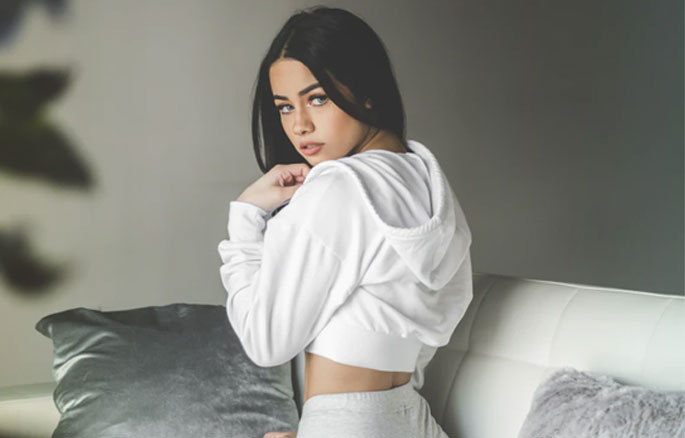sinparty's tweet photo. Want to become one of our beautiful #SinpartyModels? Here's 9 reasons why you should π https://t.co/GYHaukCrGT #camgirls #ContentCreator https://t.co/RCV97LH9ak