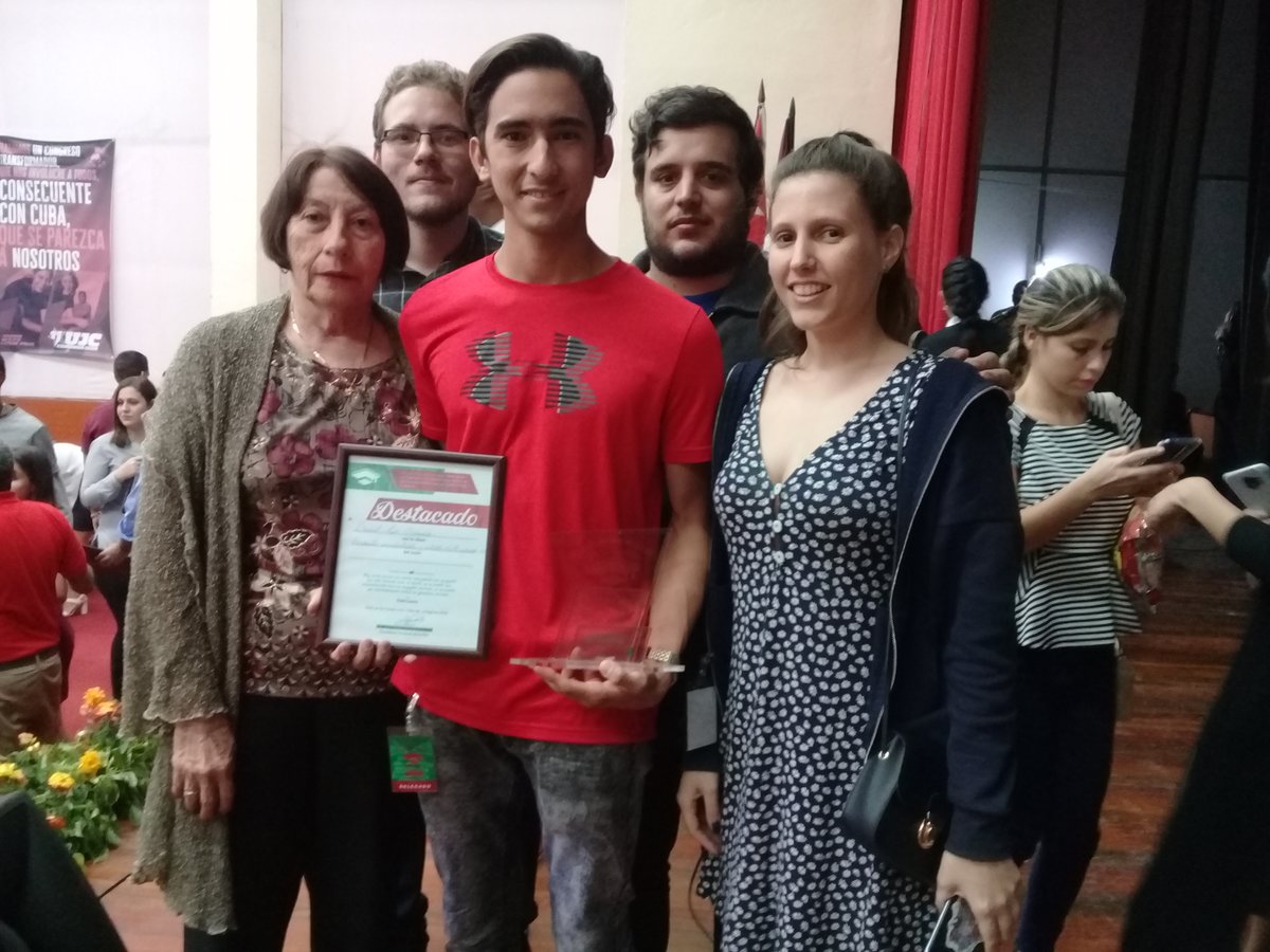GildaCujae's tweet photo. Celebrado el Festival de la clase en la Universidad de Ciencias Médicas de Las Tunas.
La Cujae obtuvo un premio destacado a favor del estudiante de 5to año de Telecomunicaciones David Lee García. FELICIDADES https://t.co/v7Kn0P8sKn