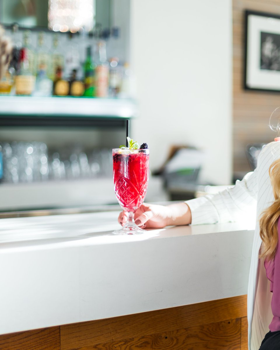 Hotel Zetta tweet media