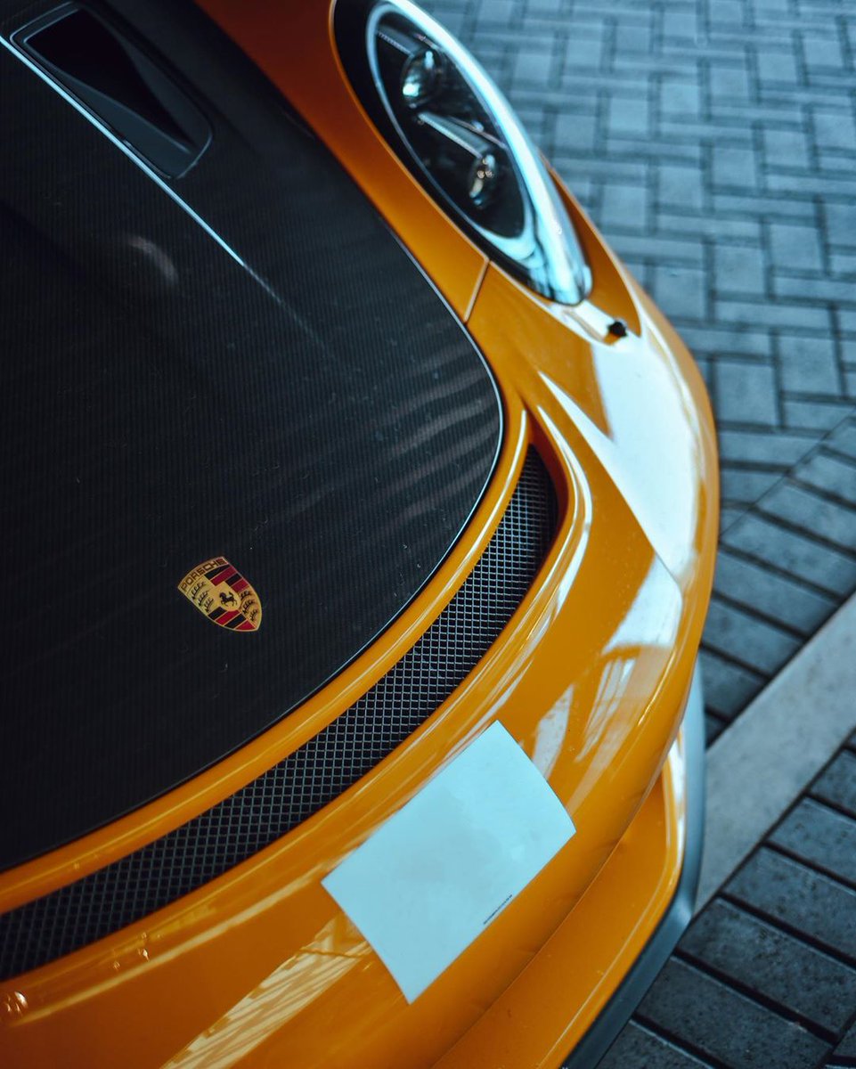 stratstoneuk's tweet photo. What is your favourite Porsche PTS colour?
We💛this GT3 RS in PTS Signal Yellow.
#Porsche #Porsche911GT3RS #Porsche911 #GT3RS #SignalYellow #Stratstone #PorscheWolves https://t.co/oShApbXzg3
