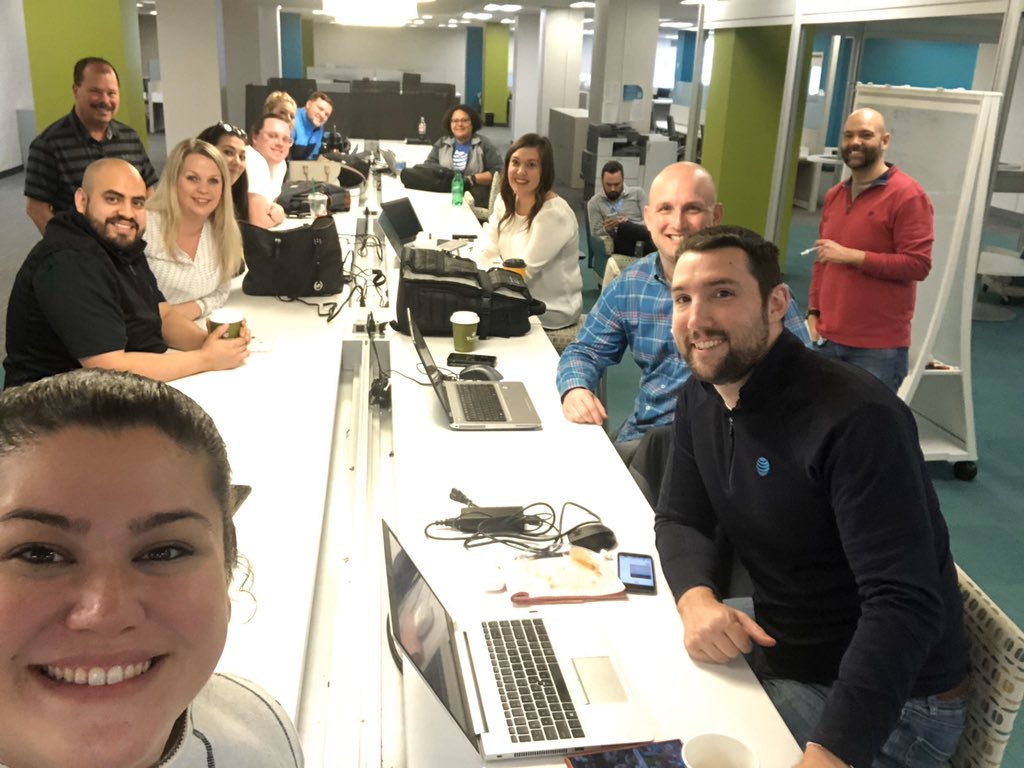 KathrynDiNardo's tweet photo. Love kicking off another month with our Top Ten Tuesday blitz and a market visit in Indianapolis with @Amy__Smith1! Our sellers have learned, collaborated and are ready for an amazing March. Fishing Q1 strong! #DriveFor125 #WhatsHappeningInHeartland https://t.co/apaIt2Svml
