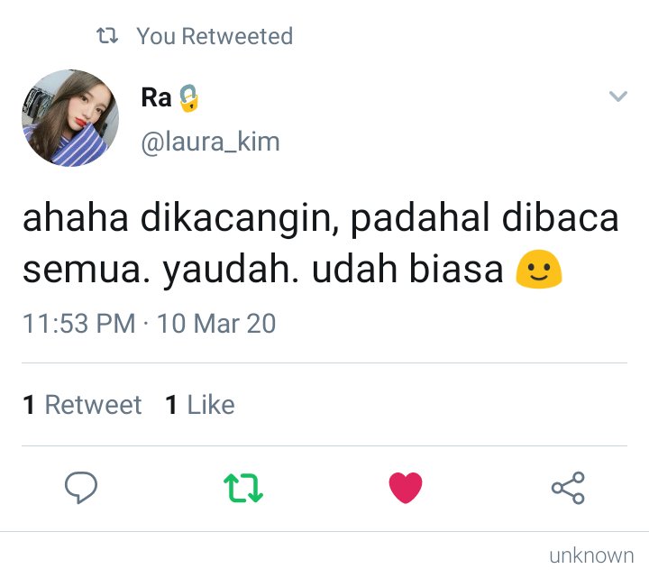knjsnowdream's tweet photo. – Kim's Family AU –

“Berada didalam keluarga ini terkadang membuat semua orang menginginkannya, namun tidak untukku, ya untuk diriku. Entahlah, semenjak kepergiaan nenek, semuanya berubah. Aku jadi tidak terlihat dengan keluargaku sendiri.” - Laura. https://t.co/WaKJbnD4JF
