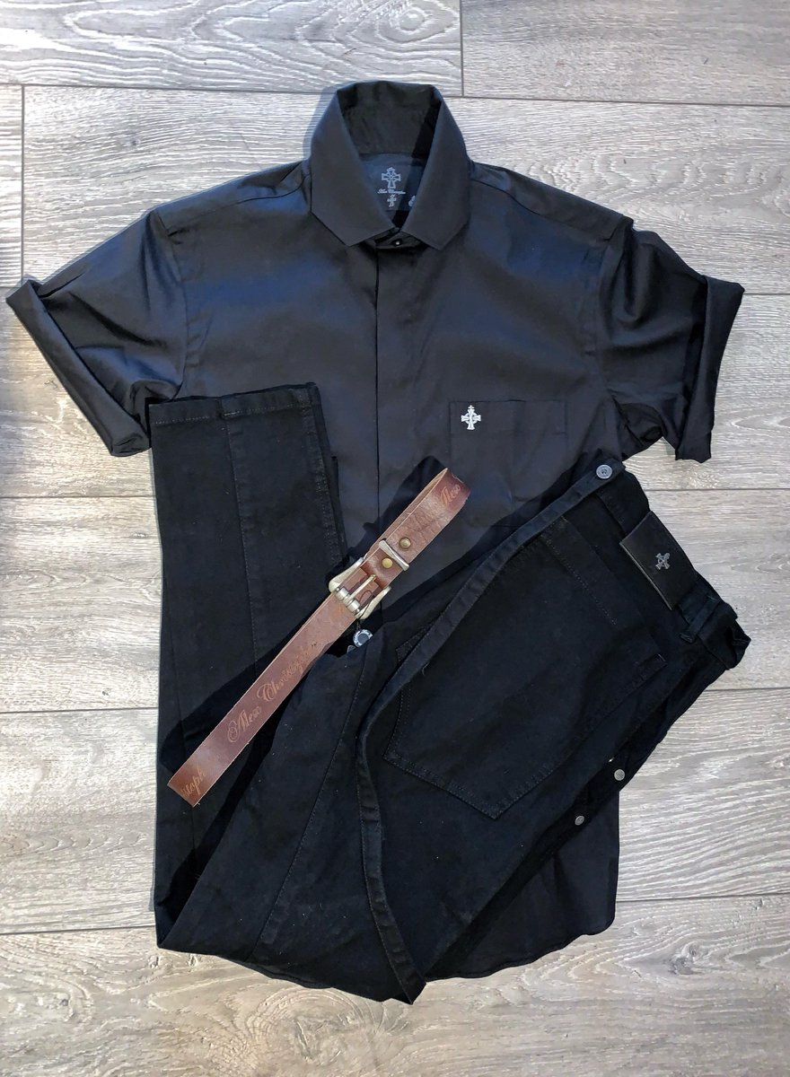 Break up an all black outfit with a brown belt and shoes 👌

Find the full outfit available online.

SHOP: bit.ly/2TG5tyU