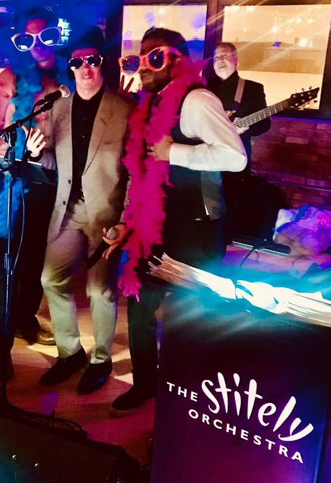 StitelyMusic's tweet photo. @StitelyMusic played at the The Hive on Hubbard back in January for Technology Services Group. The team did Live Band Karaoke all night and there were so many talented singers! To book Stitely Music for your next event, contact (847) 866-8002.
#stitelymusic #karaoke #liveband https://t.co/UBwzjNXFyT