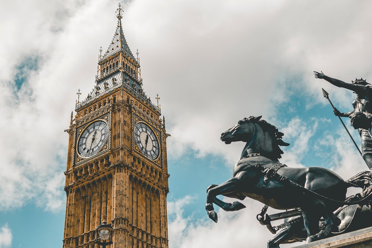 enginuityorg's tweet photo. Our third #routereview event is at the Broadway House in London this Thursday.
Give your thoughts and opinions on apprenticeship standards and frameworks, but be quick as spaces are limited! 📚
Sign up here: https://t.co/w1Ni5WPrAX
#Engineering #Manufacturing #IfATE https://t.co/HIrqHuBFp6