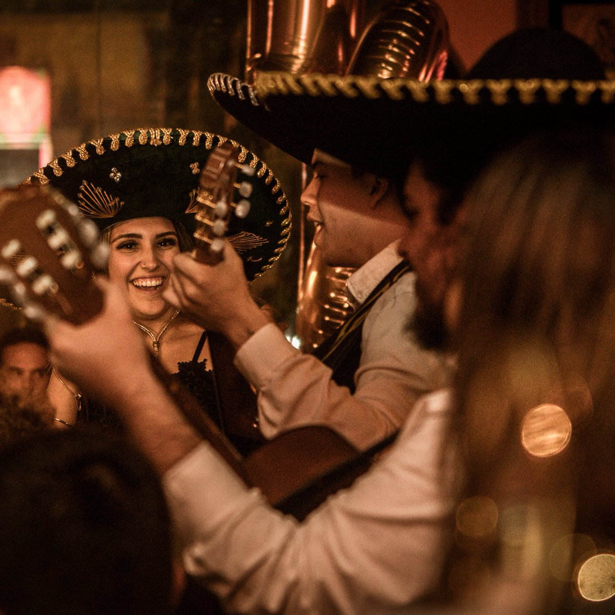 GuacamoleMEX's tweet photo. Sábado é dia de reunir a galera e curtir uma noite muy animada.
Estamos esperando vocês, vem pra cá!
⠀
Faça sua reserva online no site: https://t.co/5sA7dWtYt0 (link na bio)
#rio https://t.co/OV40aXXYGm