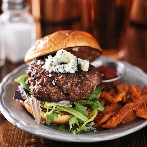 Manchester_Buzz's tweet photo. Happy Tuesday!
Our Signature Burgers - The Manchester, Sir Alex, The Big Ben and Piccadilly Garden - with fries are only $9.99!
Champions League returns with Leipzig vs Spurs @ 4pm!
Lightning vs Leafs @ 7pm, Preds vs Habs @ 7:30pm!
Celtics vs Pacers @ 7pm!
See you here! https://t.co/qSdSElcF6K