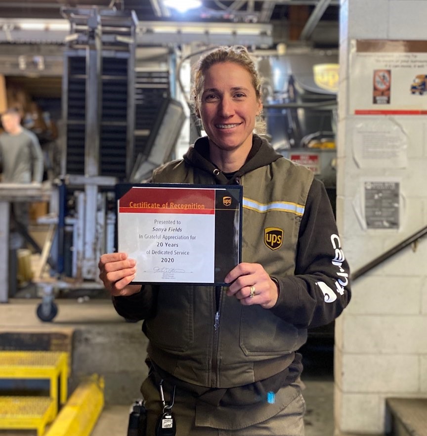 🎉A big Shout Out to Sonya Fields of the Dubois Center for TWENTEY YEARS OF SERVICE🚚💪Thank you Sonya for #SafetyFirst #ProudUPSer #UPS #TogetherWeAreUPS🎉