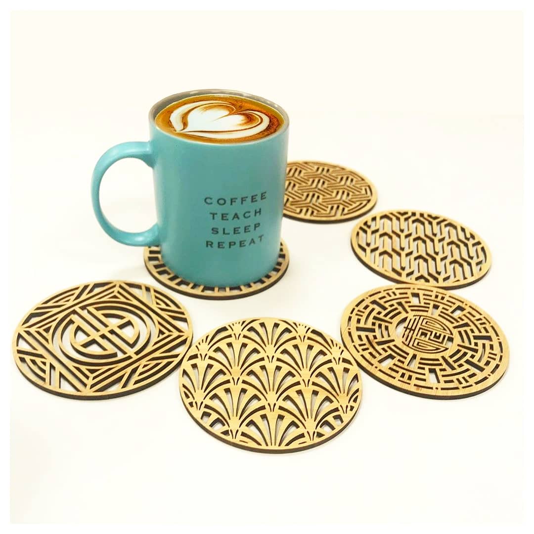 alserkalcf's tweet photo. Add a touch of class &amp; elegance to your dining with eco friendly bamboo coasters.
.
#alserkal #alserkalcf #السركال #AlserkalCulturalFoundation #مؤسسة_السركال_الثقافية #DubaiCulture #bamboo
#ecofriendly #coasters #UAEHeritage #ArtDubai #LocalGuidesDubai #CommunityFirstDubai https://t.co/P7Ae1fhN1r
