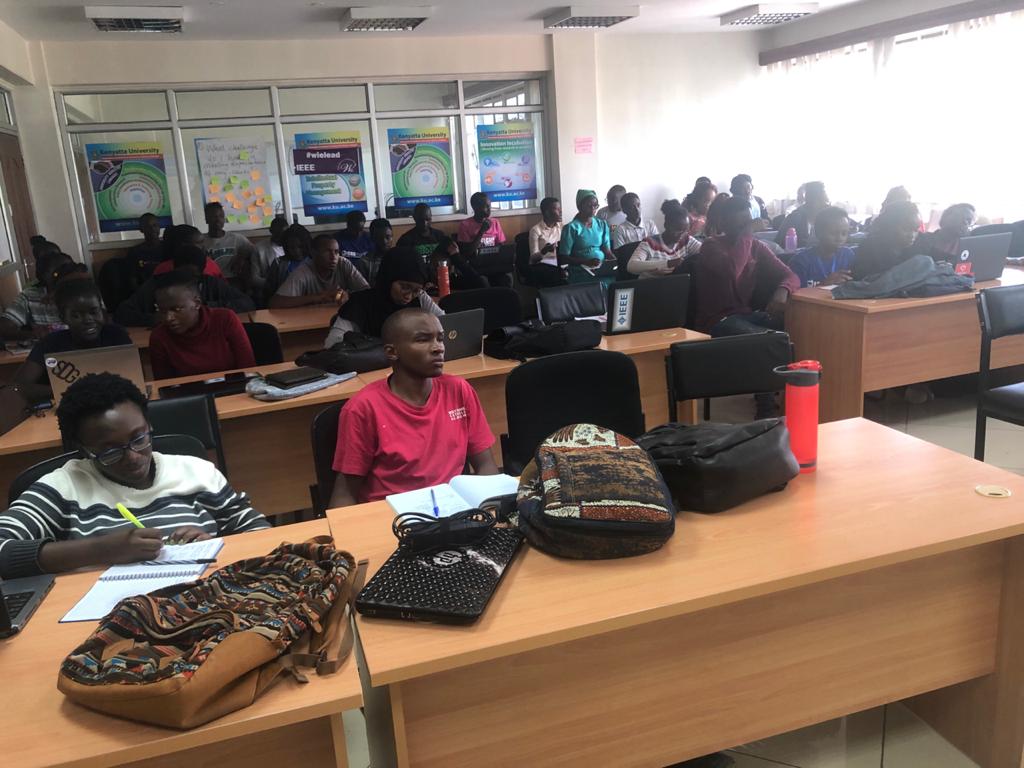 Christine_aketchi tweet media