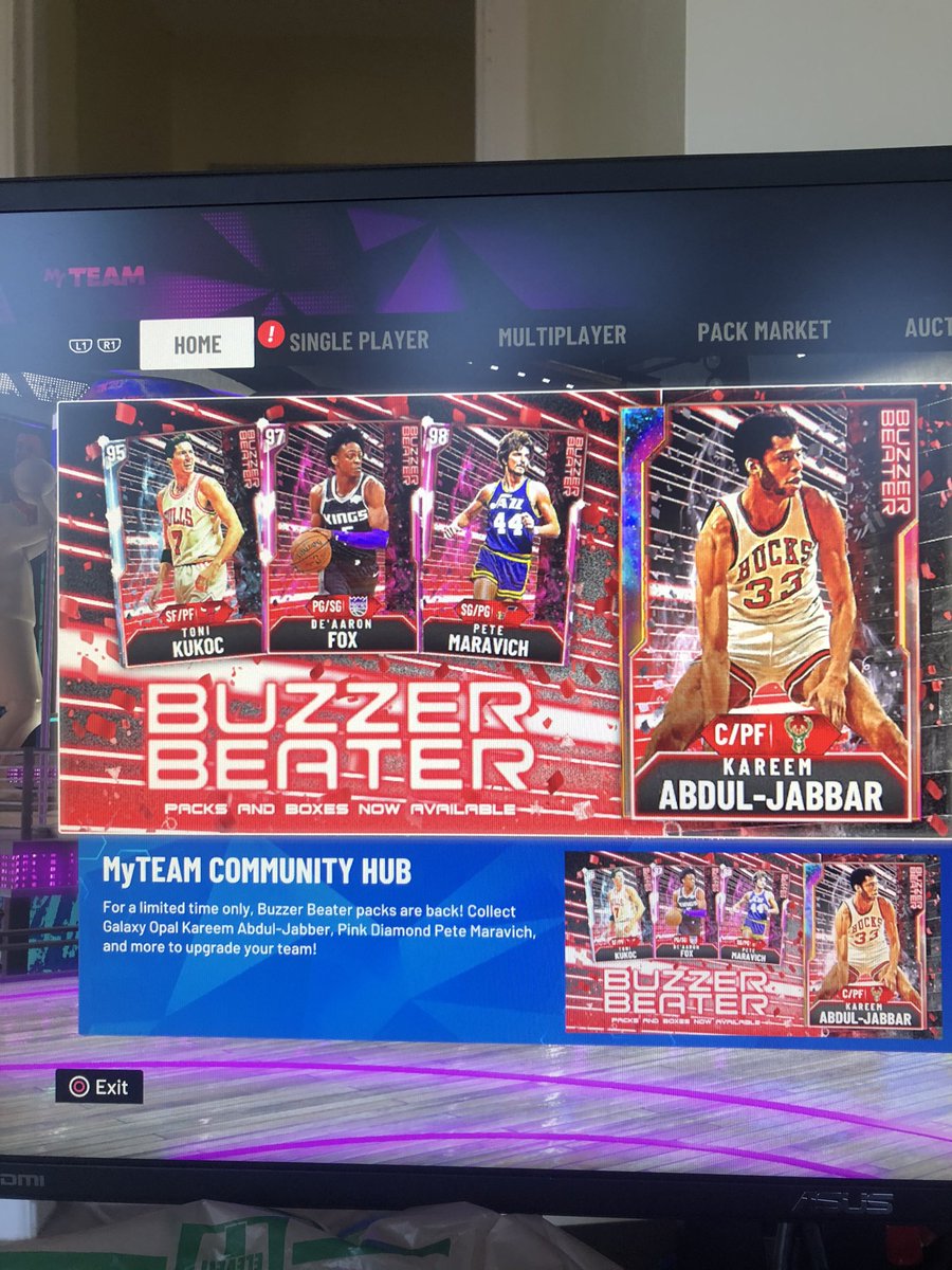 FrankTankTV's tweet photo. @ItsShake4ndbake @NBA2K_MyTEAM @Ronnie2K new buzzer beater packs? Opal Kareem! https://t.co/YvkX83Wxi3