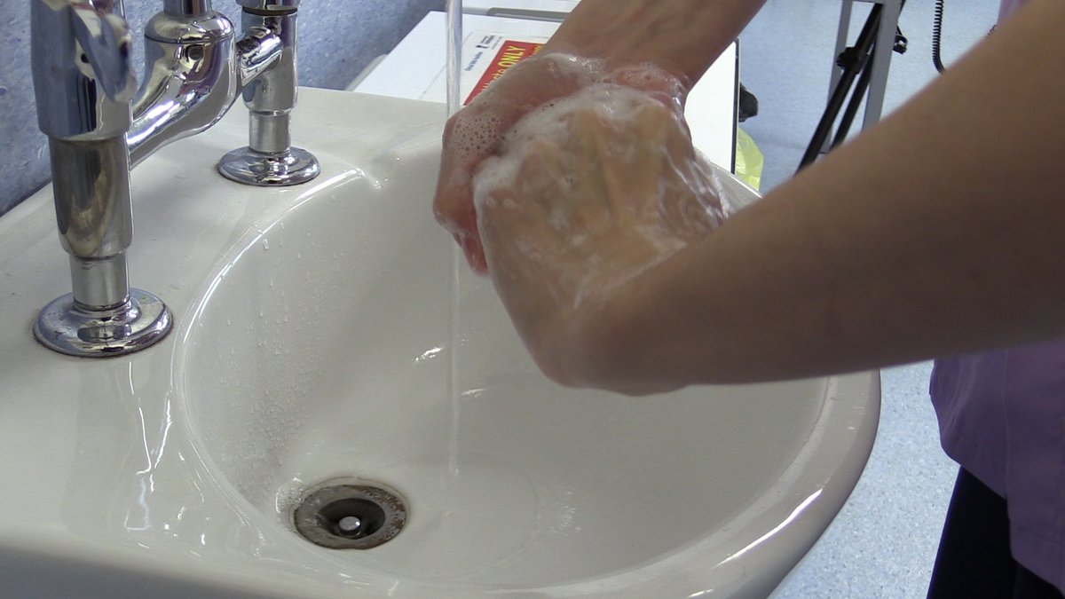 UoN_HELM's tweet photo. New #Handwashing video from @UoN_Midwifery - Infection Control OSCE for Midwives

https://t.co/8fknRhaSSN

@UoN_SHS @UniofNottingham #midwives #midwifery #healthcare #handhygiene https://t.co/CHE0xt7ORL