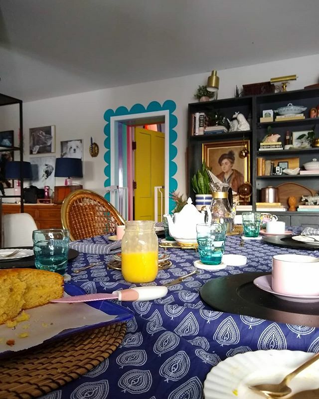 viscouslover's tweet photo. Life giving lemons doesn't seem so bad, especially when it means you can have lemon curd! 🍋
.
The in-laws stopped by for schnitzel on Sunday &amp; brought dessert 🙌
.
Apparently, this curd was made in the microwave! G$'s family is all about doing things … https://t.co/NoTYhzw16G https://t.co/APeufyfjke