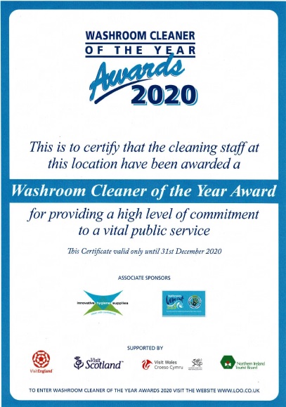 IncentiveFM's tweet photo. We are so pleased to announce the our team at Broughton shopping centre has won two awards for:
Washroom cleaner of the year
and
Platinum Loo of the year.
Well done to all the team at Broughton!
#Award #Awards #LooOfTheYear #WashroomOfTheYear #PlatinumAward #Incentive #Hygiene https://t.co/cCgRZiamh7