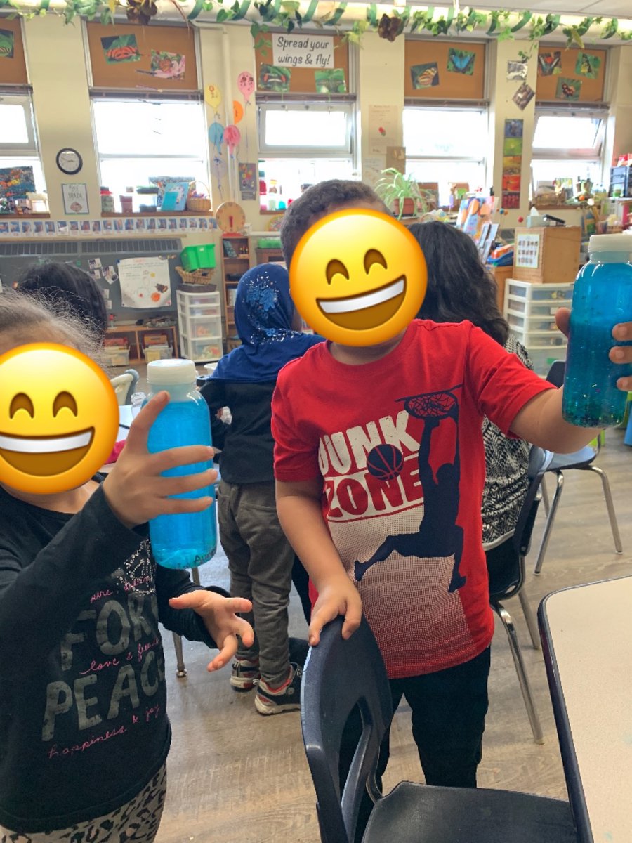 On Friday, <a href="/PicksPacers/">Pickersgill JK/SK</a> and <a href="/MrsMAlford/">EYM</a> students made relaxation jars! ✨ The ability to self-regulate is central to a child’s capacity to learn. To understand the usefulness of the jars, we first read “My Magic Breath” and discussed what it means to be calm. @EY_uwindsor