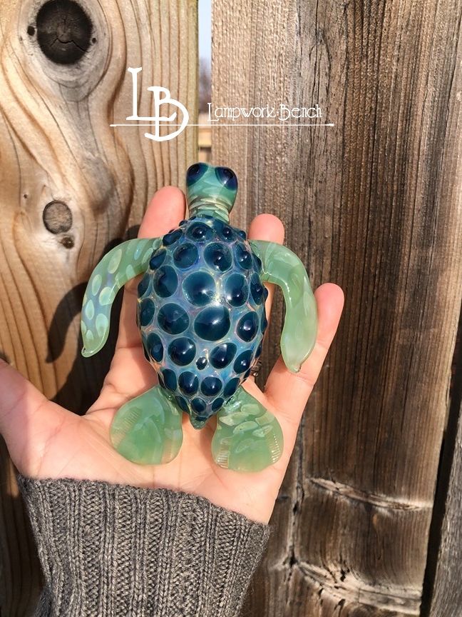 LampworkBench's tweet image. @LampworkBench MADE TO ORDER One Hand Blown Borosilicate Glass Sea Turtle Sculpture Glass Turtle Sea Life Decoration Glass Ocean Art Beach House Decor etsy.me/2W0ex3p via @Etsy #seaturtles #COVID19 #MothersDay #TuesdayMorning #tuesdayvibes #oceanwaves #SpringBreak #gift