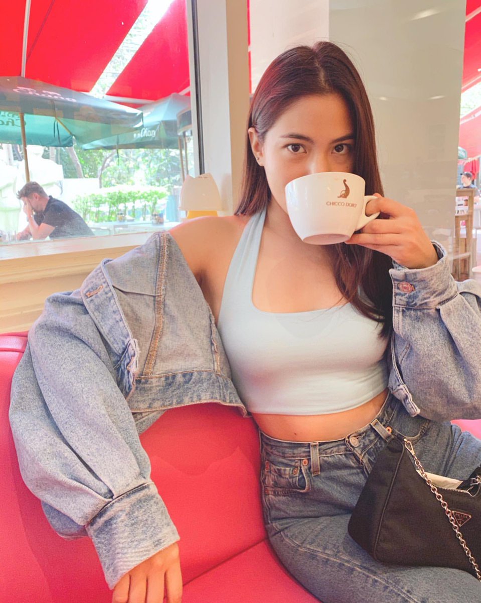 Life isn't perfect but this café is😎 รู้จักมานานเเต่พึ่งเคยมา ชอบบรรยกาศที่นี่ที่สุดเลย