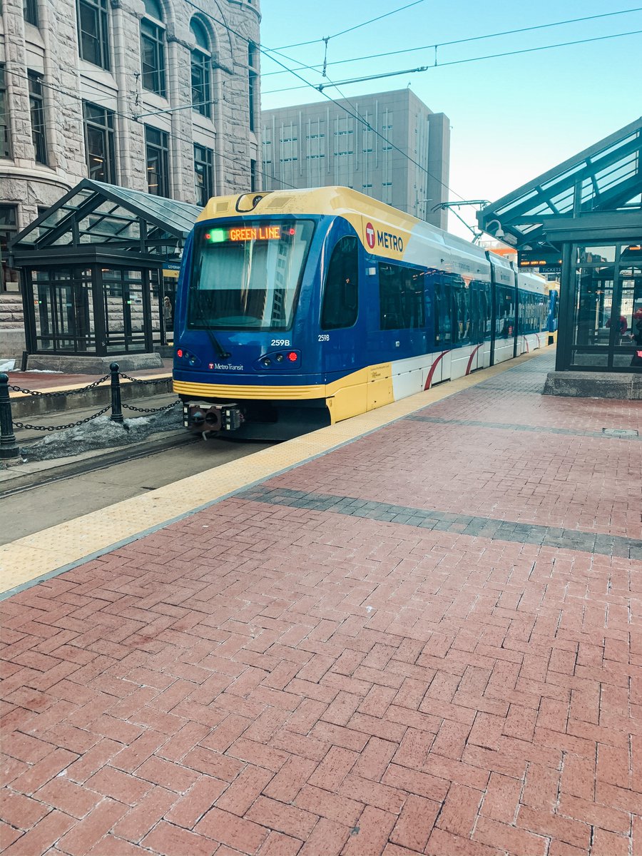 grainexchbldg's tweet photo. Commute matters! With close proximity to a light rail station, multiple bus stops and parking garages, your commute to the Grain Exchange is made easier! https://t.co/vY6t4bg6bA