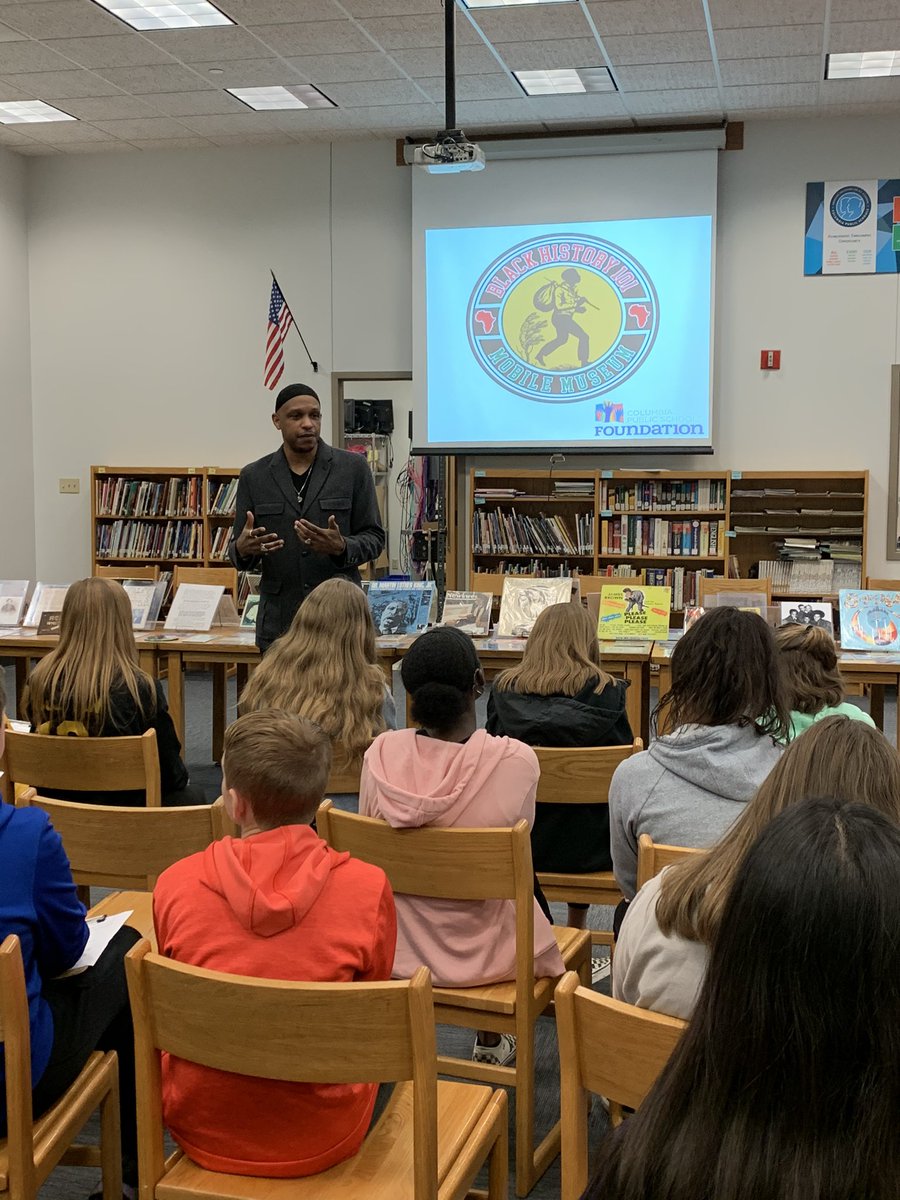 SmithtonMC's tweet photo. So excited to host the Black History Mobile Museum.  Every student should have the opportunity to converse with @BH101MM and @SiriusMindz https://t.co/QYxTteipxm