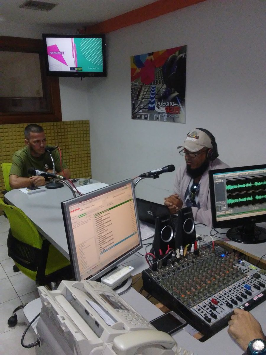 misionribasmtr2's tweet photo. En Vivo por @Paisana92 el coordinador municipal Fernando Briceño informó que el proceso de inscripción de la #MisiónRibas es hasta el 16 de marzo @janettecbd @DhelizAlvarez @ribastrujmision https://t.co/OT6OcRH9ZO