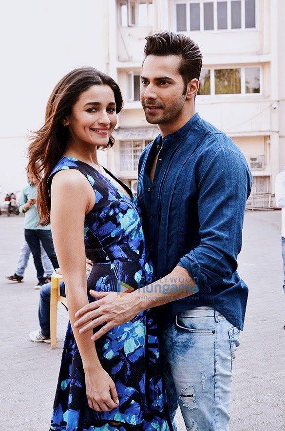 GirlSahej's tweet photo. Badri promotions💥
#3YearsOfBKD https://t.co/bj4fiPZCgL