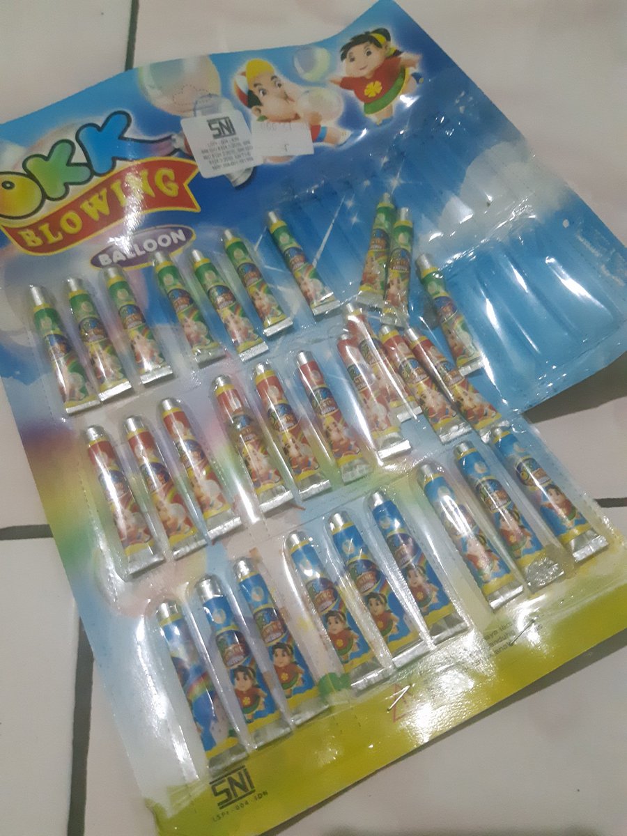 小さいストローの先にゼリーみたいのつけて風船にして遊ぶやつ メジャーじゃない 何て名前だっけ 情報が多数寄せられる Togetter 小さいストローの先にゼリーみたいのつけて風船にして遊ぶやつ メジャーじゃない 何て名前だっけ 情報が多数寄せられる Togetter
