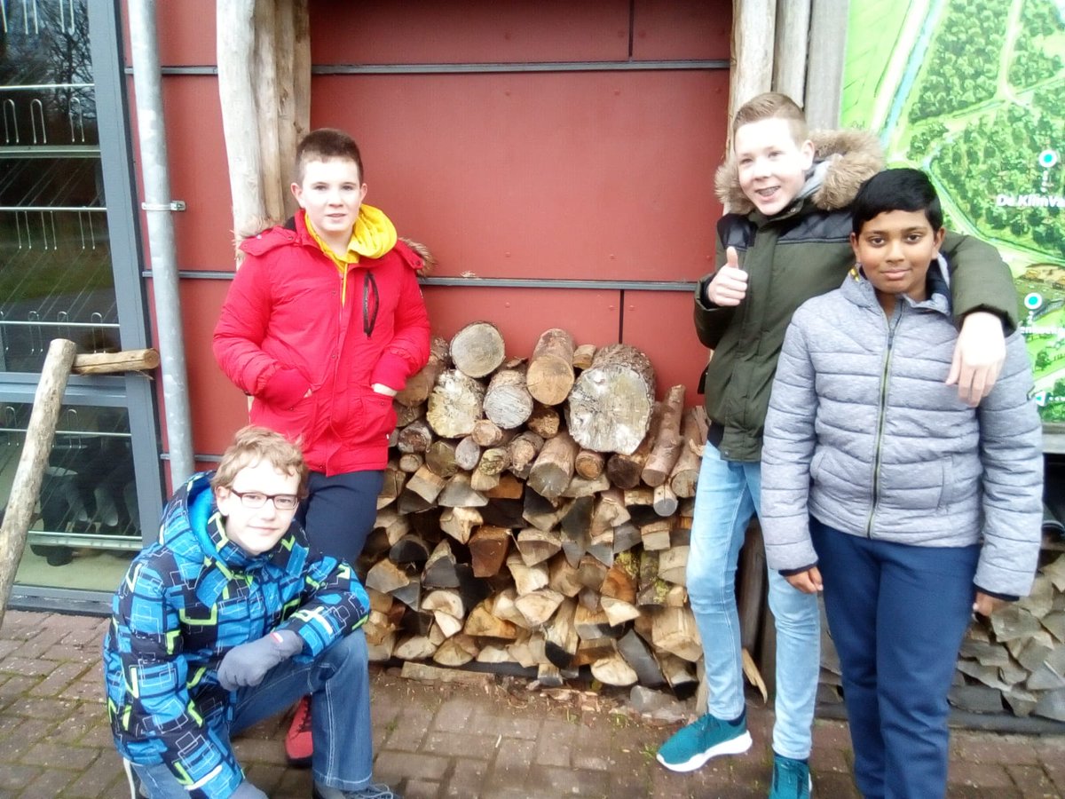 MadelonvS's tweet photo. Buiten is vandaag ons klaslokaal! https://t.co/L15HyepU5j