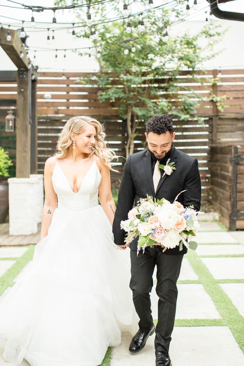bride_every's tweet photo. Modern Hollywood Glam Garden Inspiration in Houston Midtown https://t.co/1164XzMwlk https://t.co/dokMGCY6jg