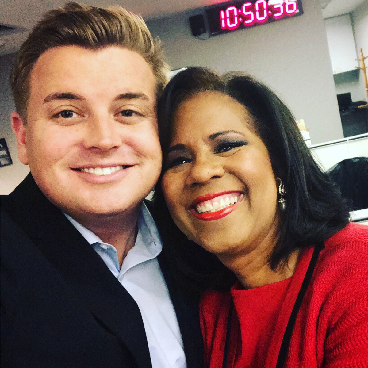 SteveCampionHTX's tweet photo. Happy Birthday to this Houston Legend!!! đ„ł We LOVE you, @MelanieLawson13! Can you all help me wish Mel the BEST BIRTHDAY YET??? đđ» #abc14 https://t.co/xwgjUOefVI