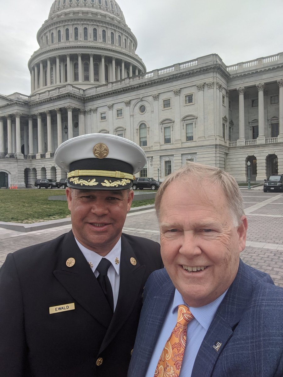 LARICSexec's tweet image. In DC with Chief Glatt @LASDHQ and Chief Ewald @lacofd in support of HR 451 &quot;Don&apos;t Break Up the T-Band Act of 2019.&quot; Public Safety cannot afford to move to other spectrum as none exists. @TheIACP @NationalSheriff @MCSheriffs @TheLARICS @joinipsa
