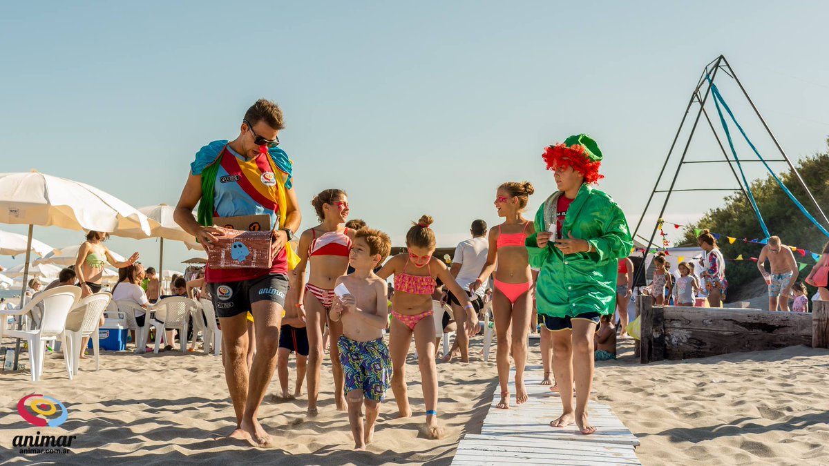 CostaCarilo's tweet photo. Disfrutá de los mejores servicios de animación para toda tu familia hasta semana santa inclusive.  @animareventos 🎉🙌🏻🤗
🔹Gran búsqueda por Bosque y Playa
🔹Actividades nocturnas
🔹Inflables
🔹Clases de Acrobacia 🔹Actividades artísticas https://t.co/IyRLz5ST4v