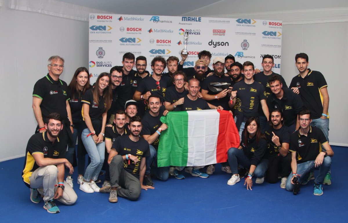 🇬🇧 Our team knows how beautiful it is to run fast but today we ask you to stop a moment to get back to run faster tomorrow.
It’s a difficult time for our country but by teaming up and with the commitment of all of us, everything  will be fine. Italy #StaySafe
ITALY #stayathome!