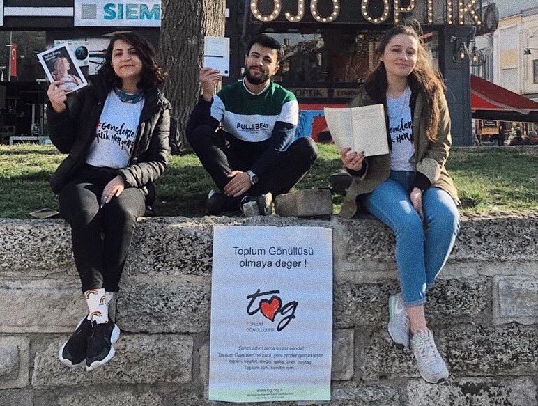 TogTrakya's tweet photo. Trakya toplum gönüllüleri okuyor #togvakfı https://t.co/OG1vJaK6rh