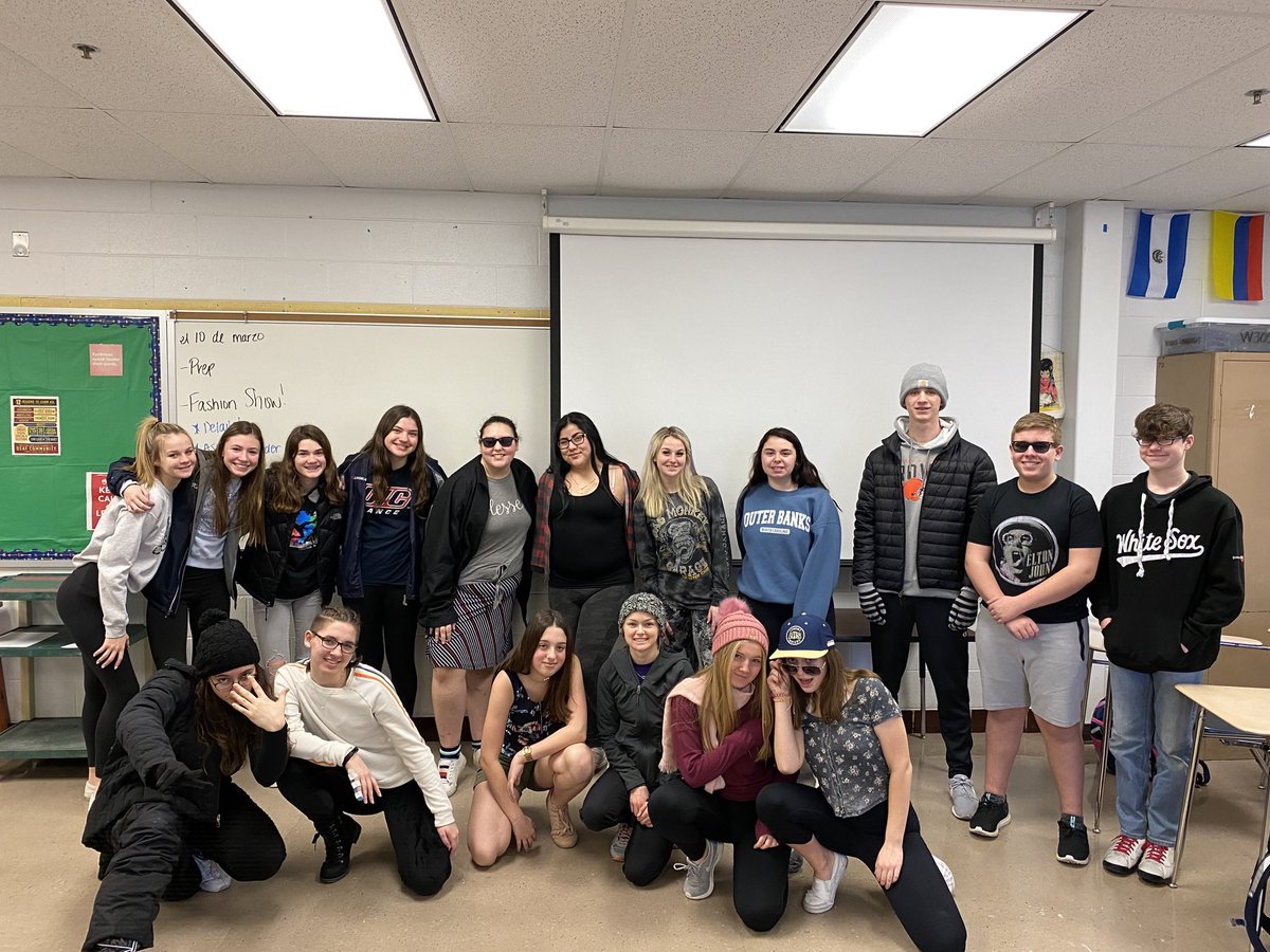 msladamson's tweet photo. #ASL 1 Fashion Show 2020! Their signing was fire! 🔥#GoLemont https://t.co/S75mHCXwTR
