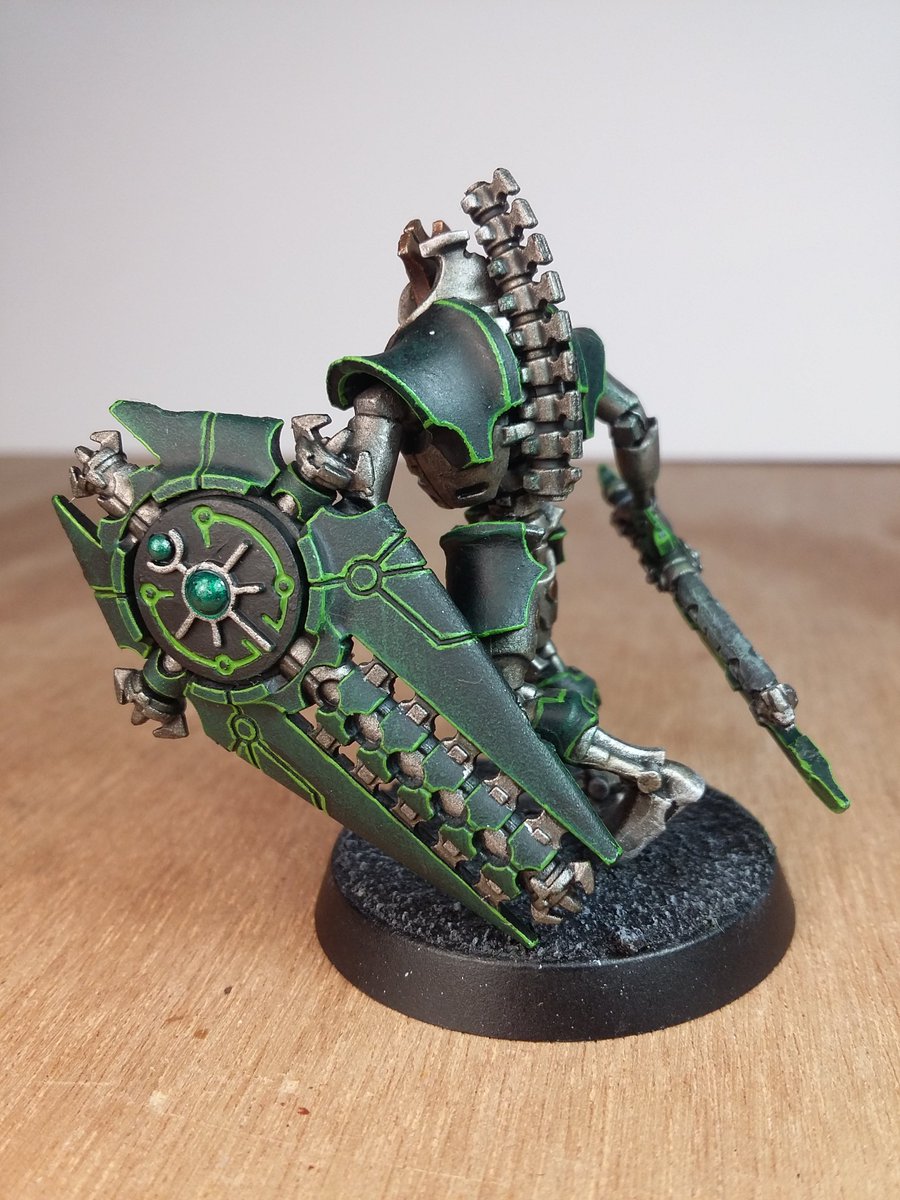 Muttork1's tweet photo. Finally done with the last lychguard!
#Warmongers #necron #necrons #lychguard #wepaintminis #forgebane #warhammer40k #GamesWorkshop #PaintingWarhammer https://t.co/RR1EBO9S2Z