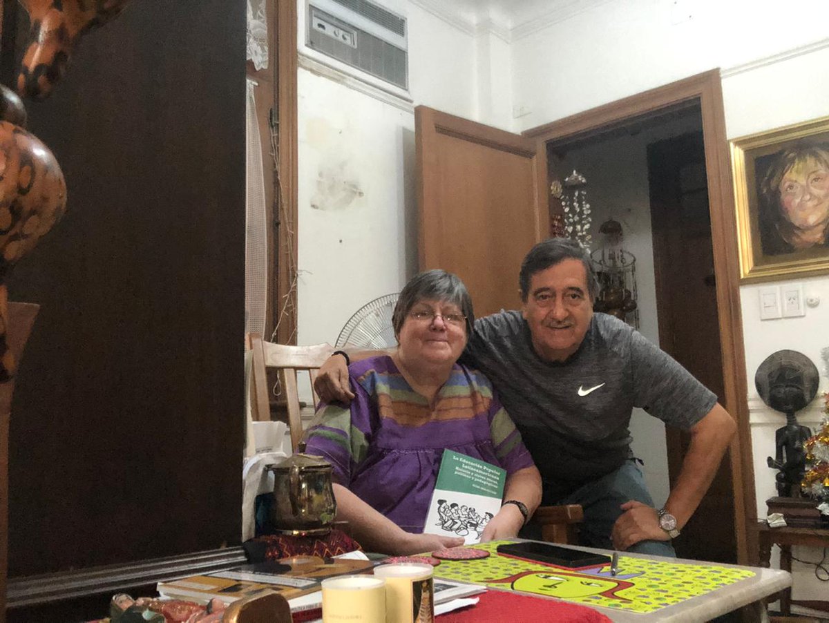 IsabelRauber's tweet photo. Hoy recibí la grata visita del amigo Oscar Jara Holliday, gran educador popular, Presidente del CEAAL. Muy grato siempre compartir experiencias, aprender y recibir tanto afecto. #EducaciónPopular #CEAAL https://t.co/MwMhIcYlIn