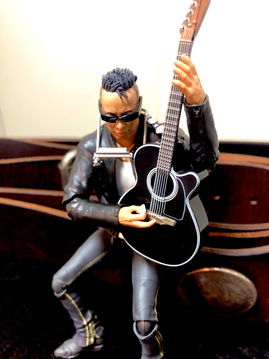 タシロサクト على تويتر 俺の勝負ストラップに アニキが腰掛けてくれてます 長渕剛 今日のアニキ