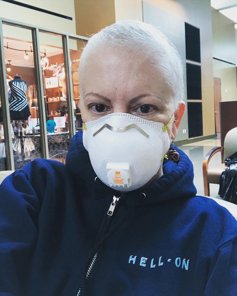 tamalamara1's tweet photo. Eighteenth infusion today. And Iβm damned grateful. #livingwithmetsstaticbreastcancer #thisismbc #triplenegativebreastcancer #stage4needsmore #metavivor #metastaticaf #nekocase #hellon #busylivingwithmets #thecancerpatient #tnbcfoundation #vans #coppafeel https://t.co/H43r5zXWDP