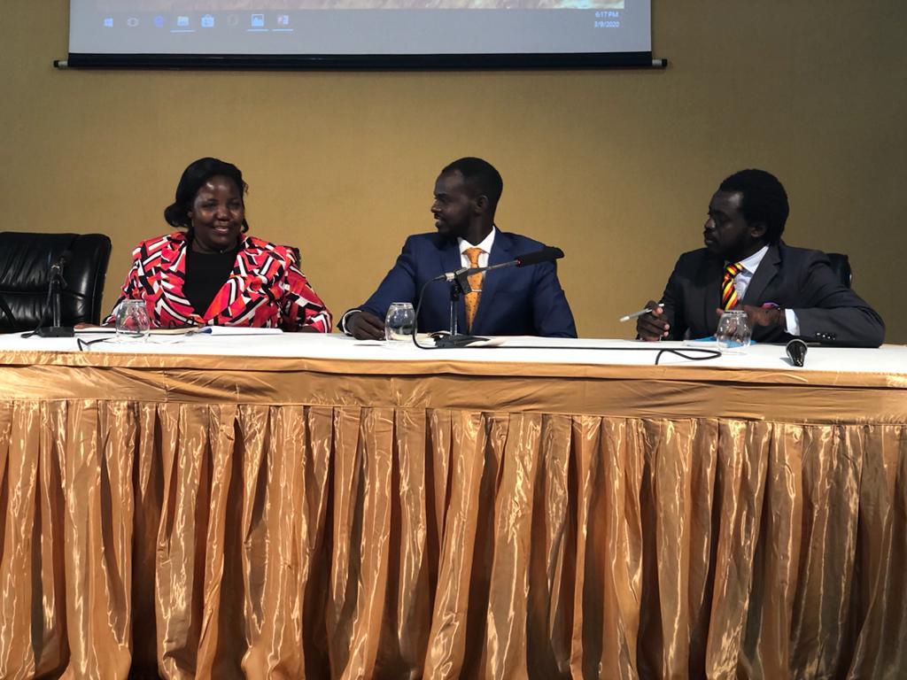 MandulisEnergy's tweet photo. @MandulisEnergy grateful to share moment with HE President  @KagutaMuseveni &amp; @APacificiEU &amp; @UDB_Official at @EUinUG Uganda-Europe Business Forum 🇺🇬 🇪🇺.After Energizing  panel on Scaling Up Green Investments in Uganda, with @GET_invest,@ERA_Uganda,&amp; @stanbicug 
✨#UgandaEUBF2020 https://t.co/hCKpI8f1L3