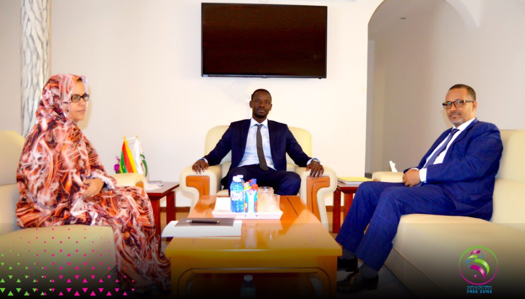 anzfrim's tweet photo. Le Président de l'Autorité de la Zone Franche de Nouadhibou, Monsieur Ahmedou Tidjani Thiam s’est entretenu le mardi  à Nouadhibou avec M. Mohamed Zein El abidin ould Cheikh Ahmed Président de l’Union Nationale du Patronat Mauritanien l’UNPM https://t.co/bPGAWUi8e7