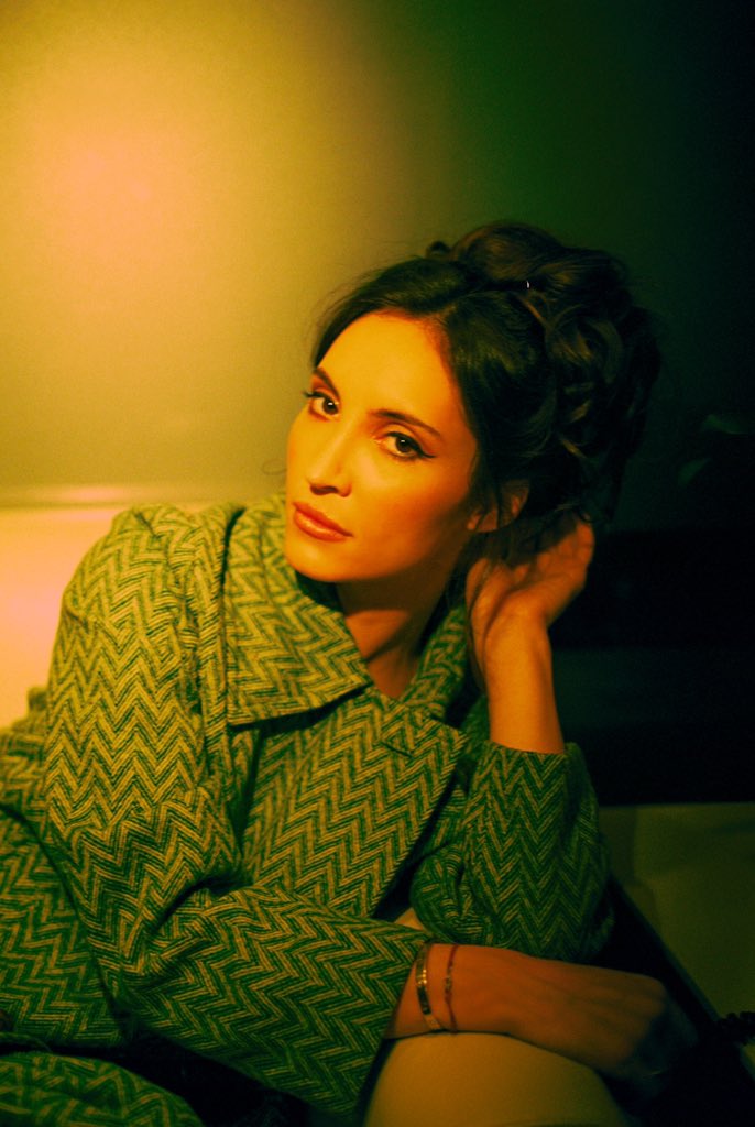 Samantha Robinson by me

h&amp;mu - Roxanne McDanel
styling - Eryn Brooke
prod - Stephanie Ard
assist - Mike Palo