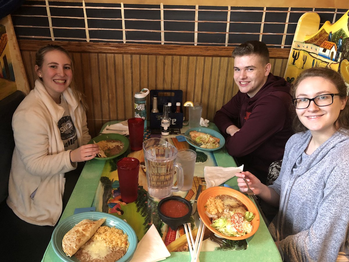 angardner06's tweet photo. ¡Delicioso!
#RossBetterTogether @RossRams1 @RossRamsLearn https://t.co/ZwTulK8Yea
