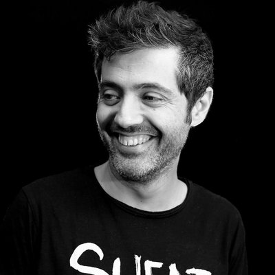 AlumniFCRI's tweet photo. És el XXVè aniversari de @BlanquernaFCRI 🎉i ho volem celebrar amb el Lliurament dels #PremisBlanquerna de Comunicació 📺🎙️📰. 

📍Vine a l'AUDITORI a les 18:30h amb els #alumni @sara_canals @Tomasferrandiz i @lafuentealex ‼️ https://t.co/wcrZcm2FIK
